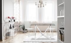 Modan Set mit 6 stapelbaren Stühlen aus Kunstleder Weiß